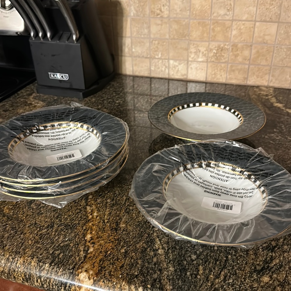 Mackenzie Childs bowls!! Soho midnight, brand new!!! 6 total